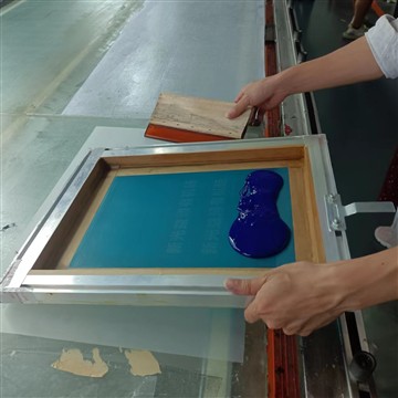 high density screen printing with silicone ink